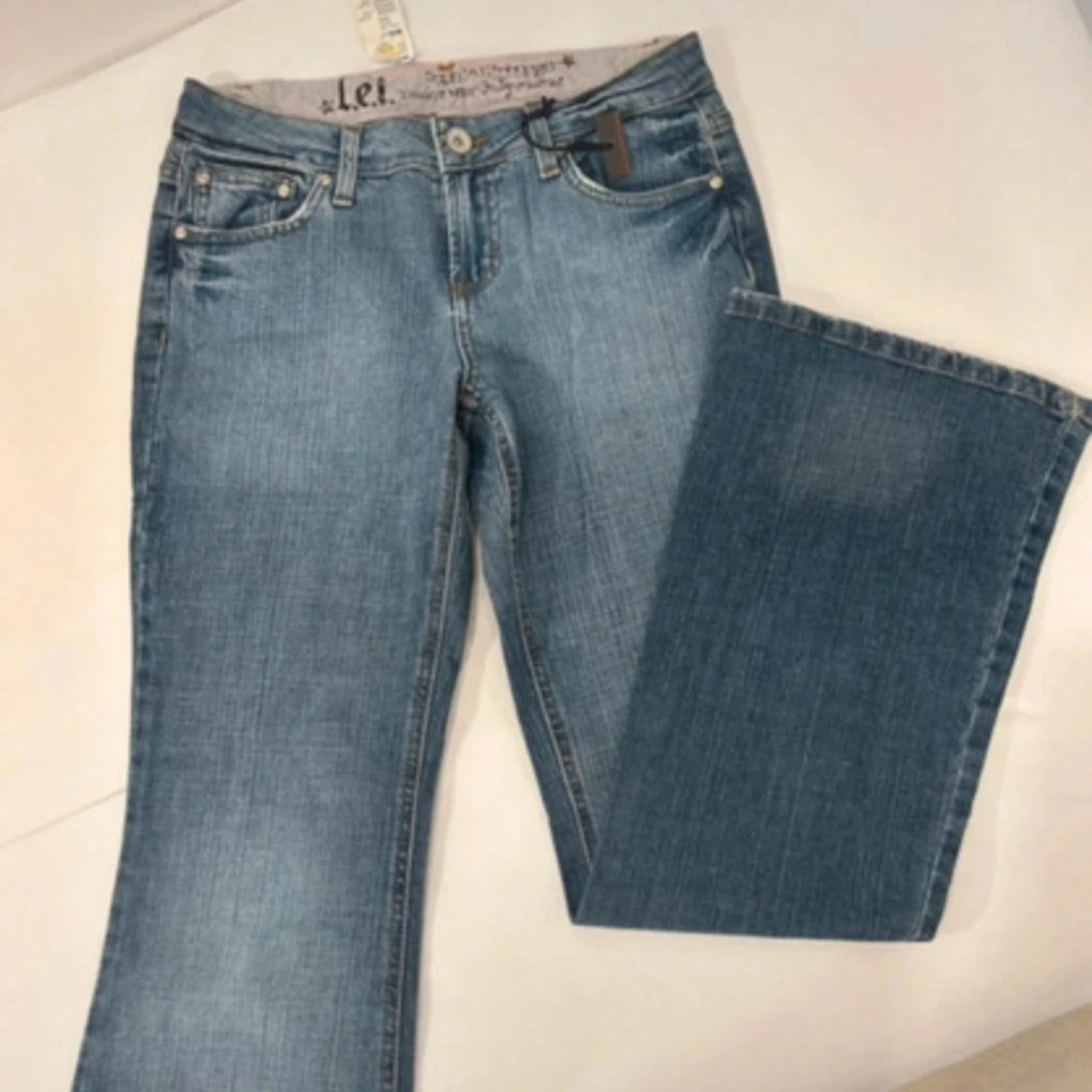 Lågmidjade jeans från L.e.i. 