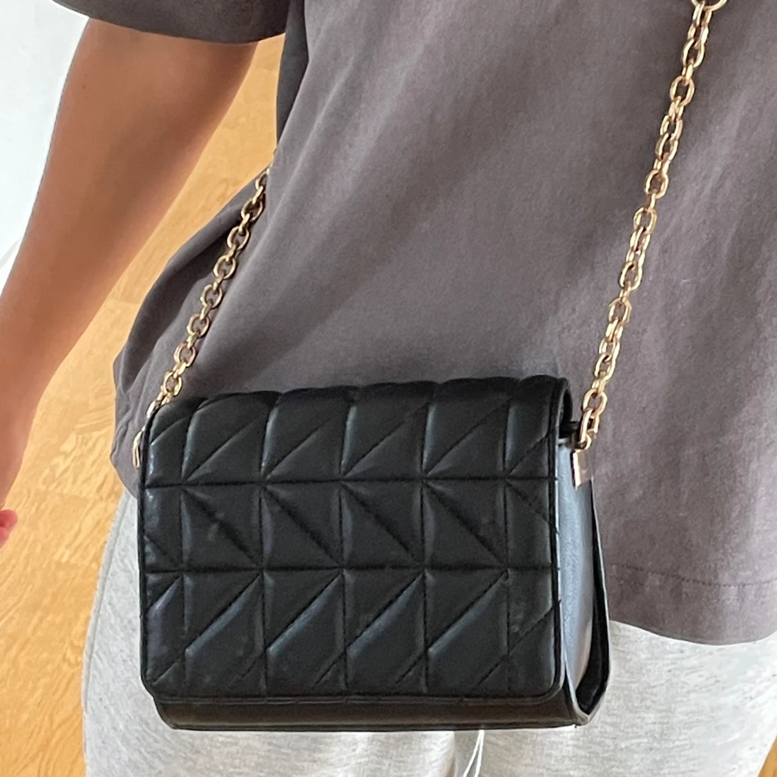 Axelremsväska Mango - 90