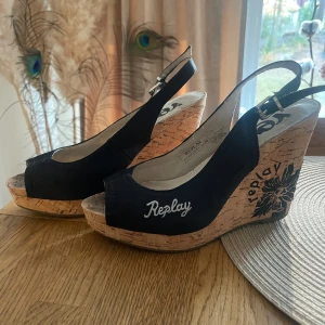 Klackar - Replay klackar i storlek 36 Har använts en del