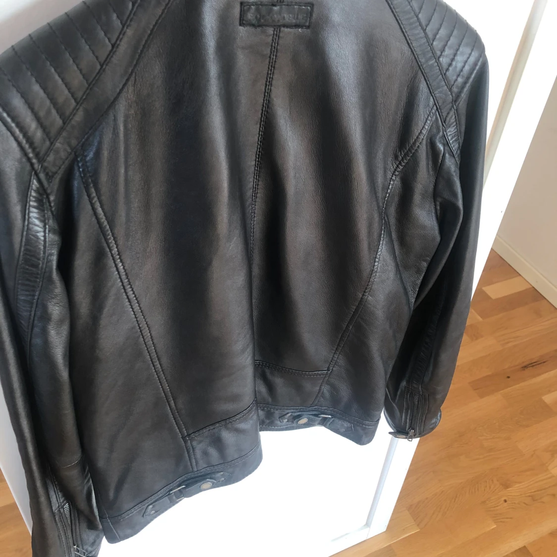 Läderjacka - 90