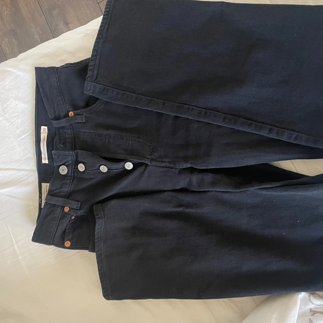 Svarta Levis Jeans