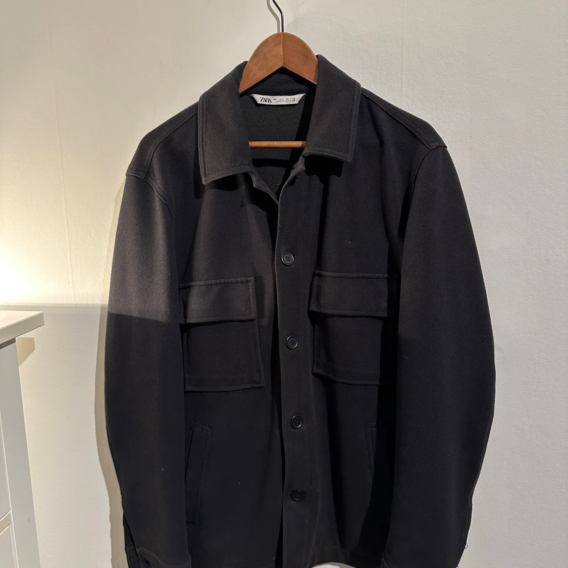 Svart overshirt från Zara