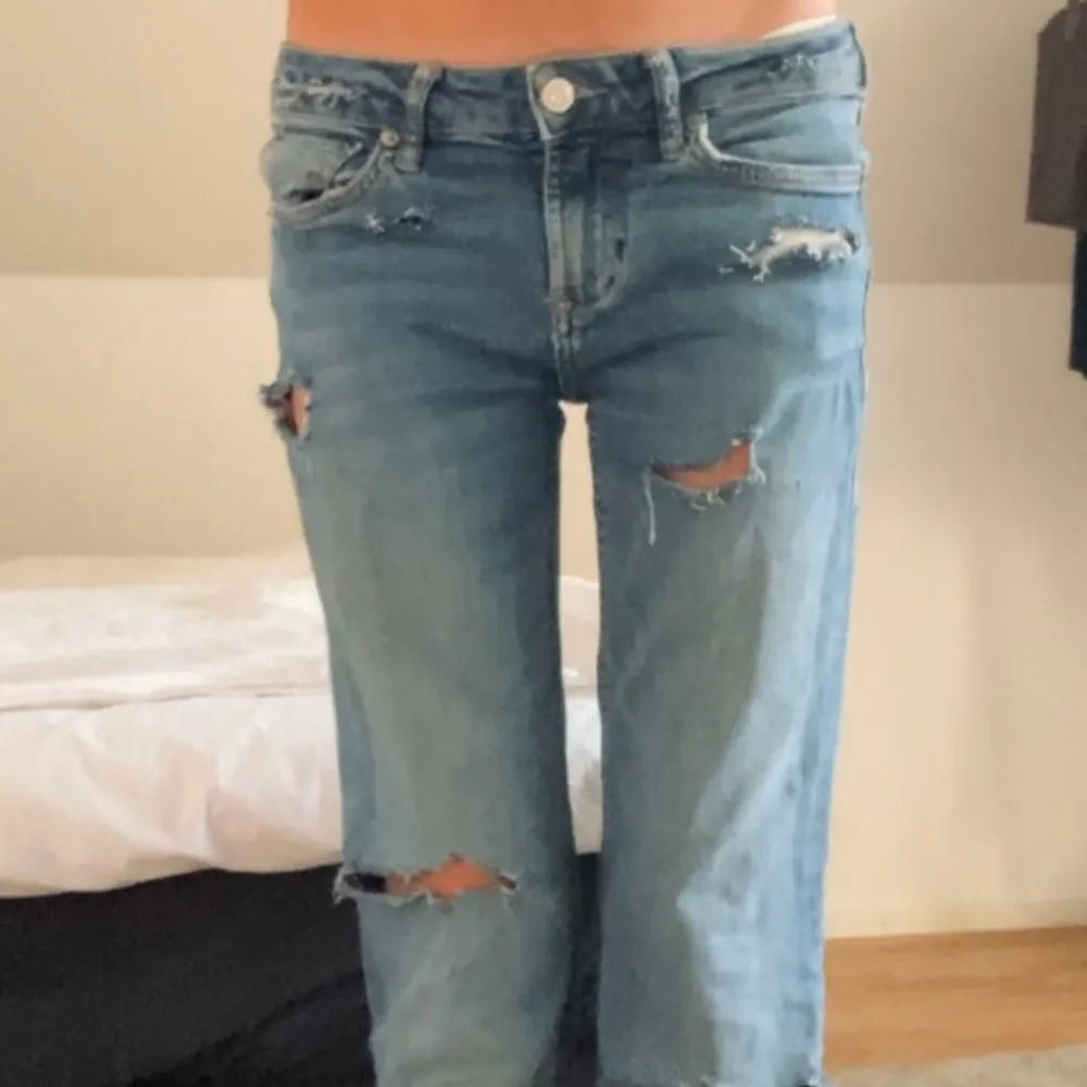 Jeans från zara storlek M 100kr . Jeans & Byxor.