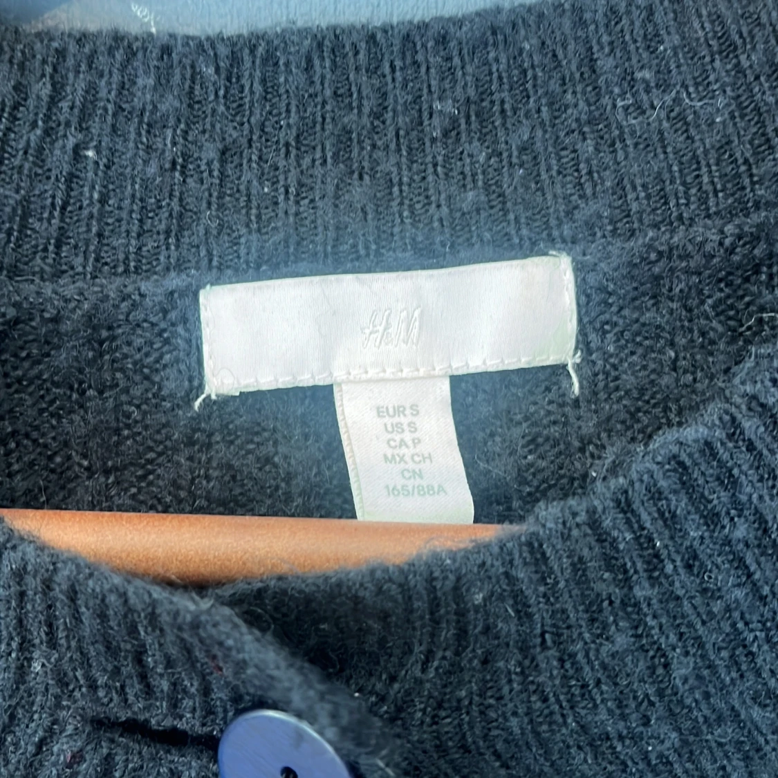 Marinblå stickad kofta från H&M - 90