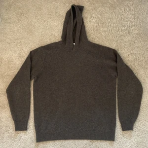 Merinoull hoodie - Säljer denna riktigt schyssta Merinoulls hoodie! | Storlek L - Skick 9/10 inga defekter - Hör av dig vid frågor eller funderingar!