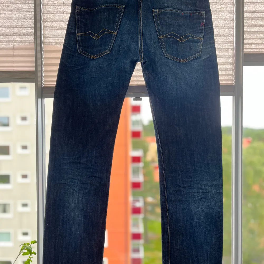 Replay jeans till salu, pris kan sänkas vid snabb affär.. Jeans & Byxor.