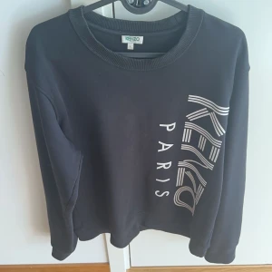 Kenzo tröja - Köpt 2020 NK minns ej priset