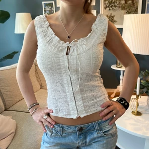 Korsett topp - Snygg topp med korsettsnörning och knytning 💖 sitter ingen lapp men gissar på storlek S 