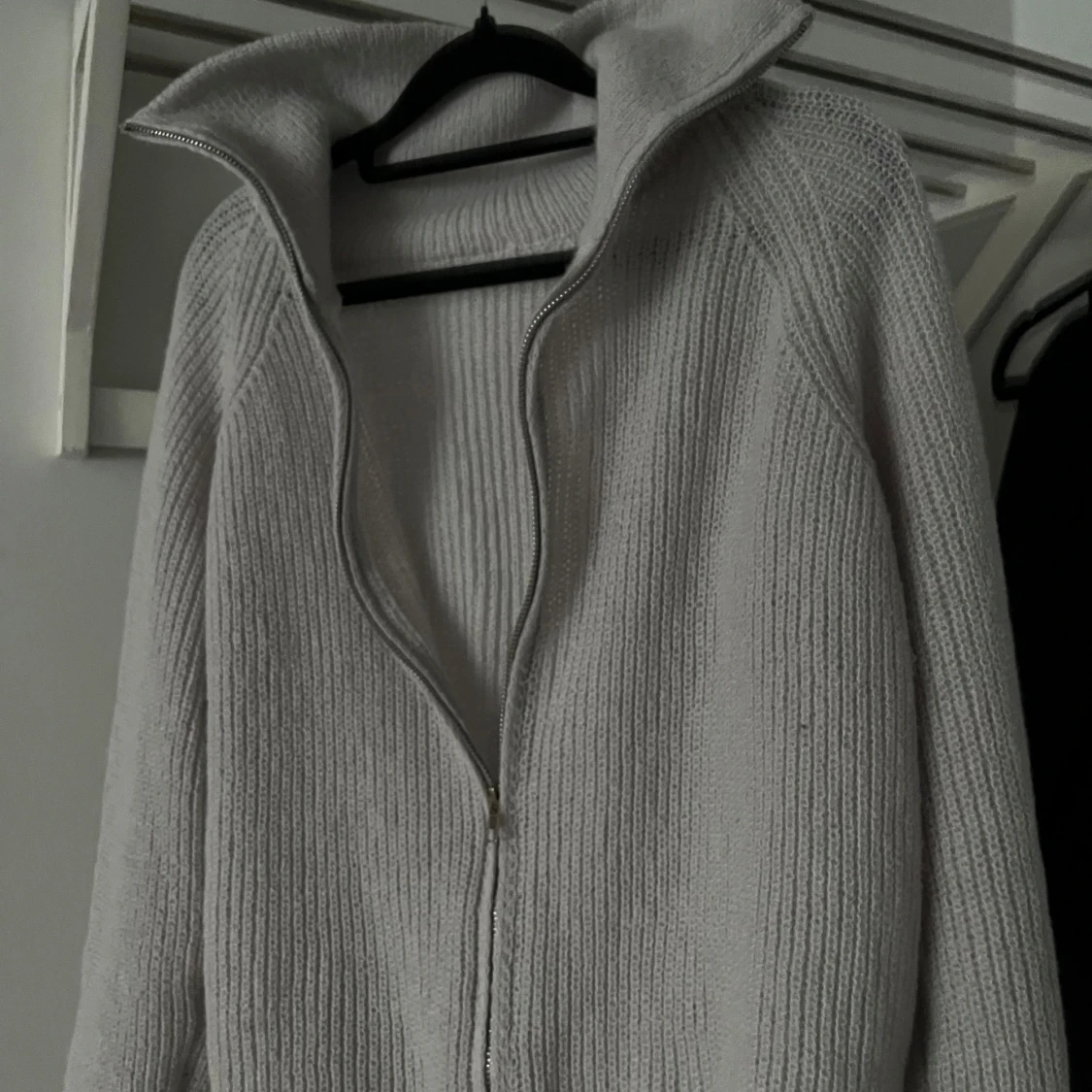 Stickad tröja  - 93