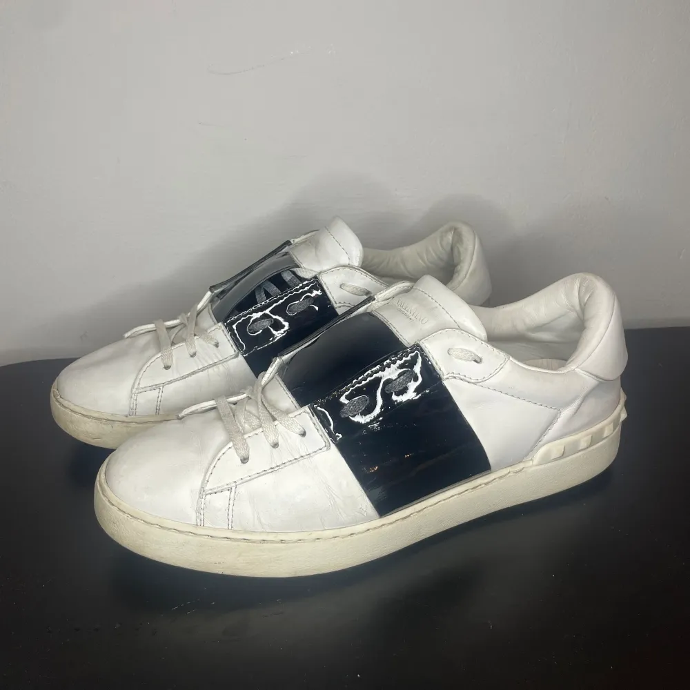 Skick 8/10 Size 43 2699:- Dustbag finns!. Kengät.