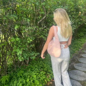 Rosa bottega väska - Säljer denna superfina väska som aldrig kommit till användning tyvär💞