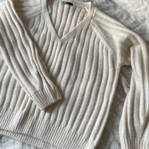 Tröja  - Tröja från gina Tricot,storlek M