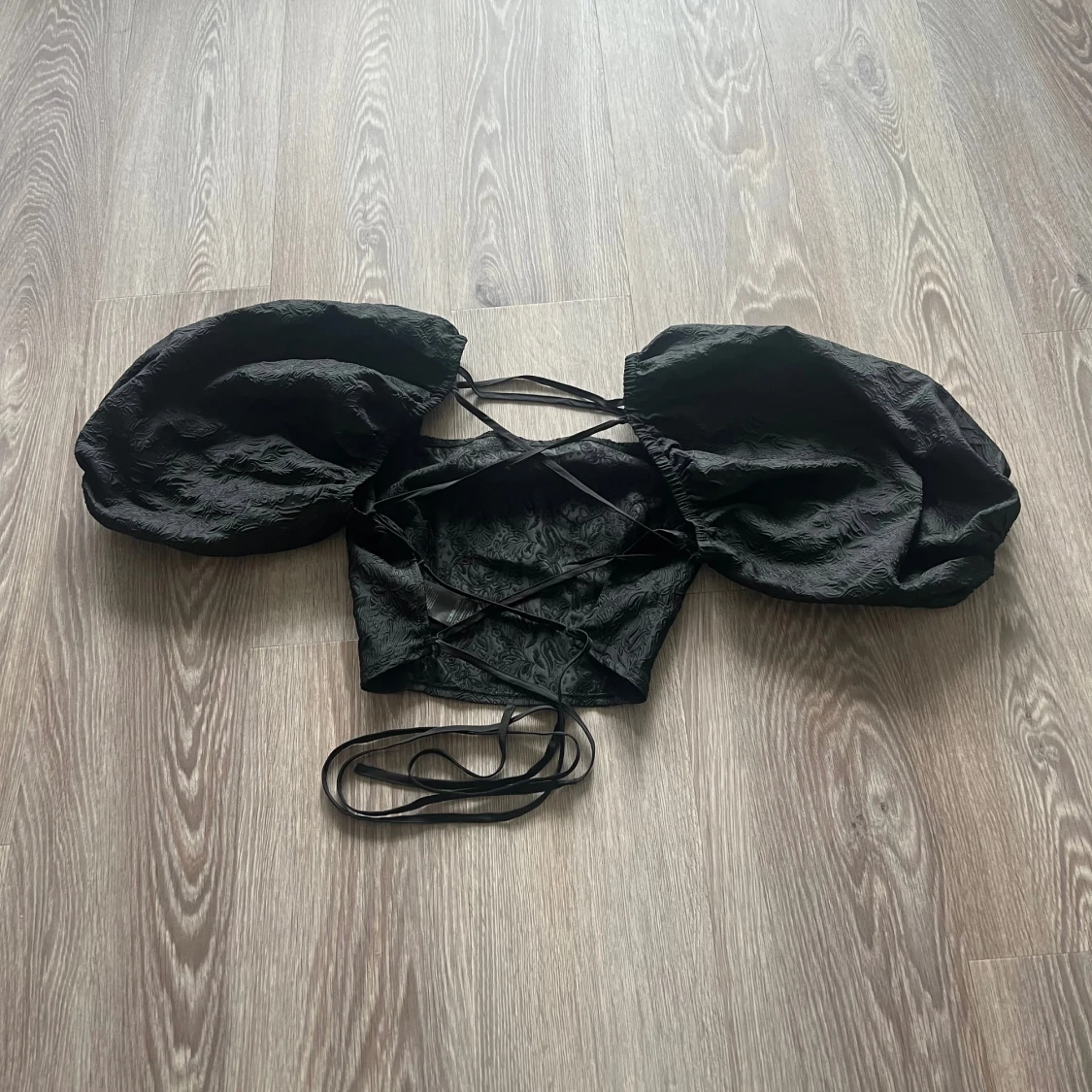 Topp med öppen rygg - 90