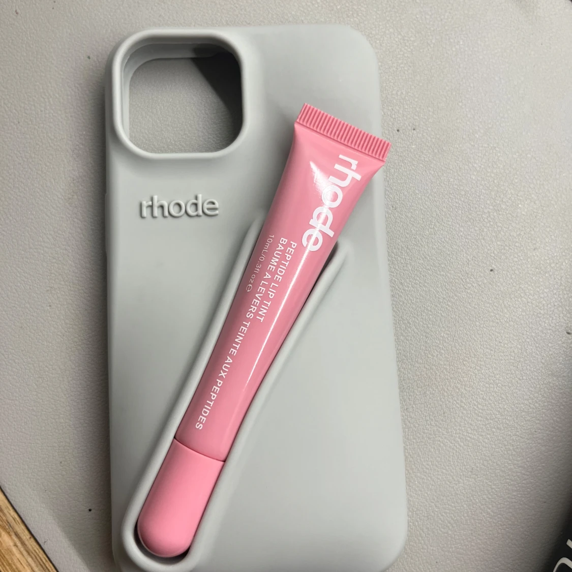 Rhode skal och läppglans