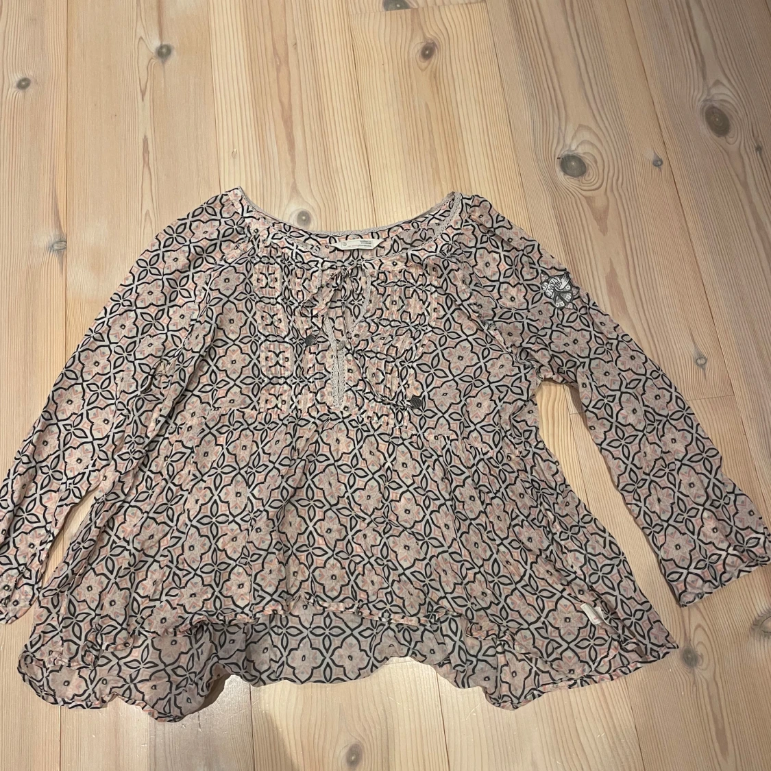 Mönstrad blus från Odd Molly - 90