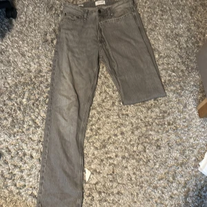 Jack n Jones jeans - Använda typ 3 ggr storlek 29/32 Pris kan diskuteras