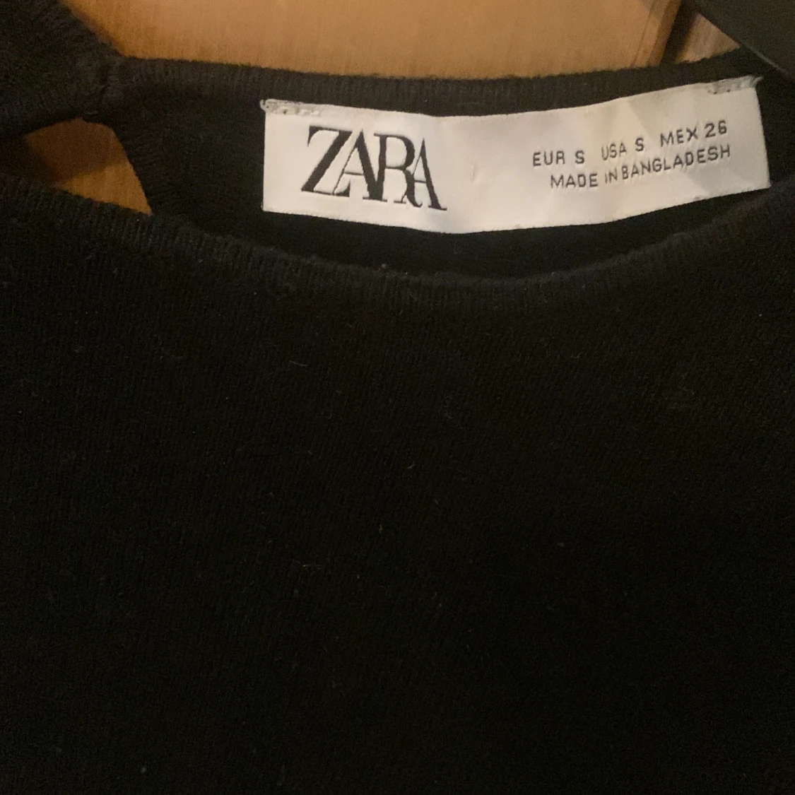 Croppad Zara topp med öppen rygg - 91