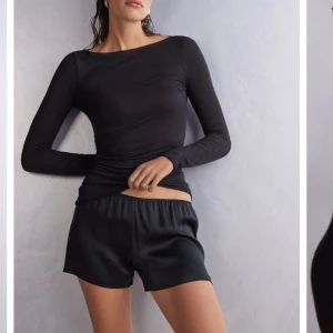 Kashmir tröja - Kashmir tröja från Intimissimi, nästintill oanvänd! 