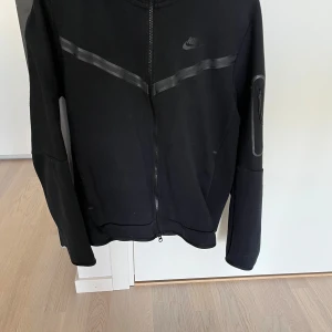 Nike hoodie - Storlek M bra skick