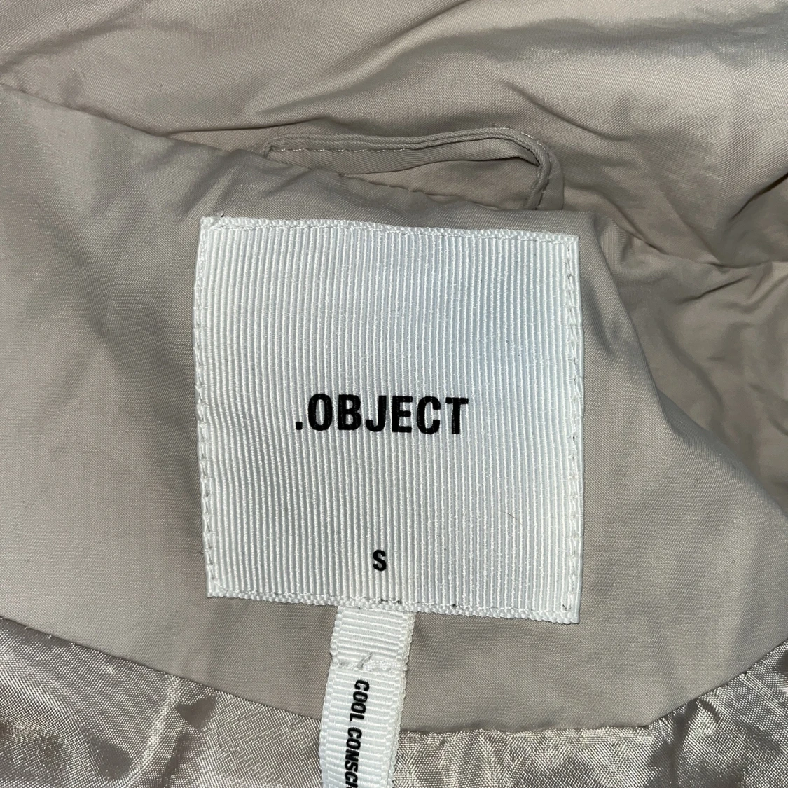 Beige pufferjacka från Object - 92