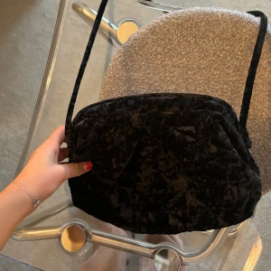 Väska beckssöndergaard  - Jättefin svart väska från becksöndergaard. Aldrig använd (lappen är kvar). 