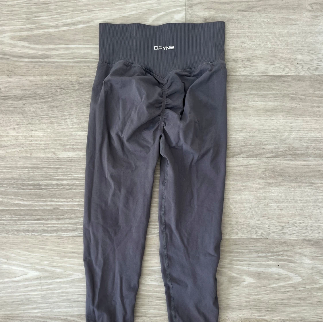 DFYNE träningstights - 90