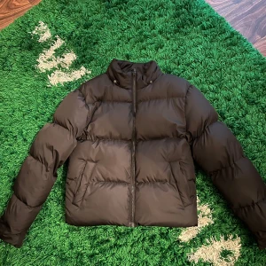 ASOS dunjacka  - Storlek xs men passar s