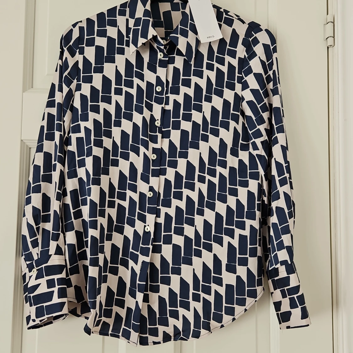 Mönstrad skjorta från MNG
