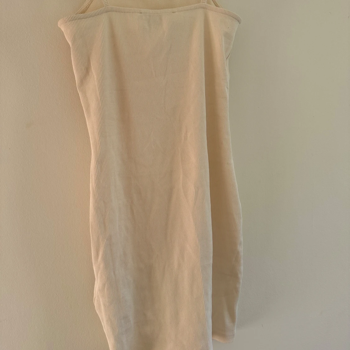 Beige klänning - 90