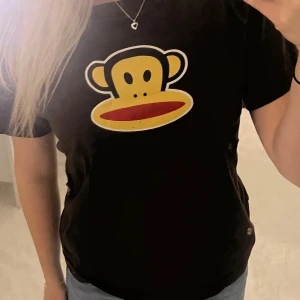 Paul Frank tee - Tshirt från Paul Frank, helt ok skick, strl xs-s, dm för mer info pris kan diskuteras 💕