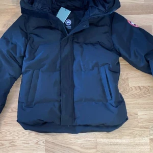 Canada goose jacka  - Helt ny  M Helt äkta