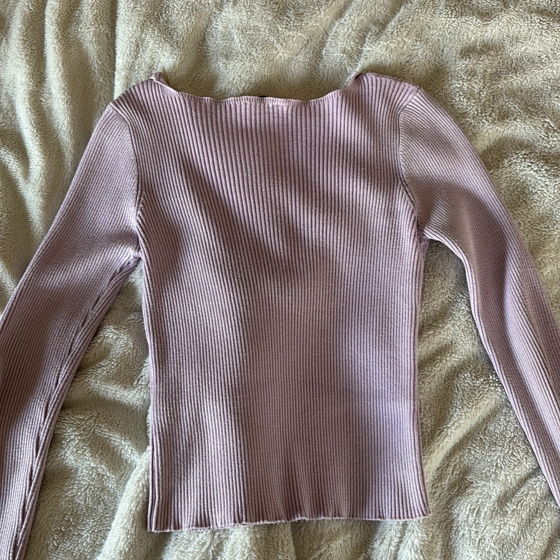 Lila kabelstickad tröja - 92