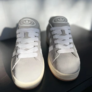 Adidas campus  - Tja, säljer dessa helt nya campus bara använda ett fåtal gånger, passar inte riktigt så säljer de istället 