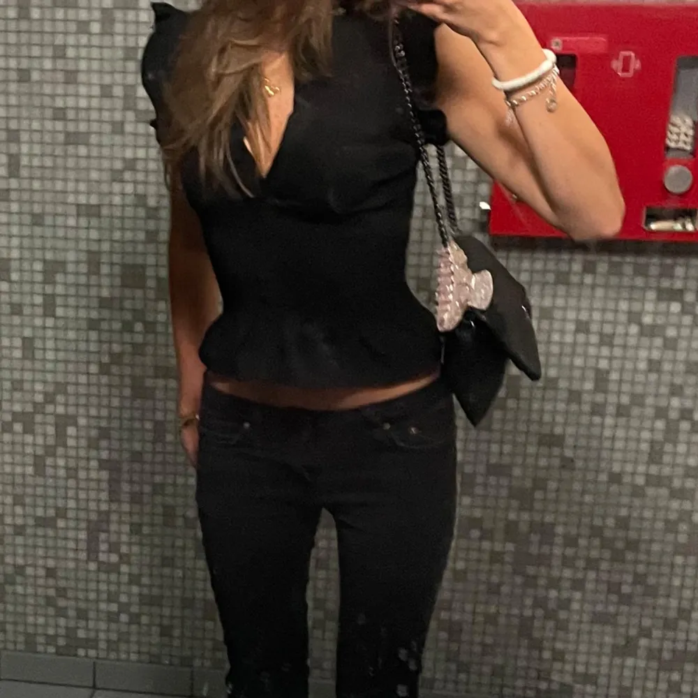 Intresse koll på min rock Zadig & Voltaire väska❤️ skriv för fler bilder❤️. Laukut & Käsilaukut.