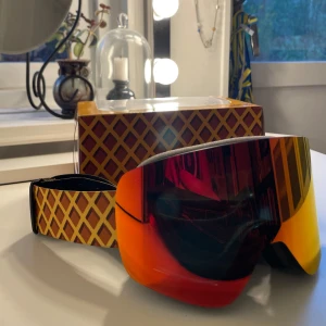 Kexchoklad-googles - IKONISKA Kexchoklad-googles!! ALDRIG använda-> Nyskick!! 