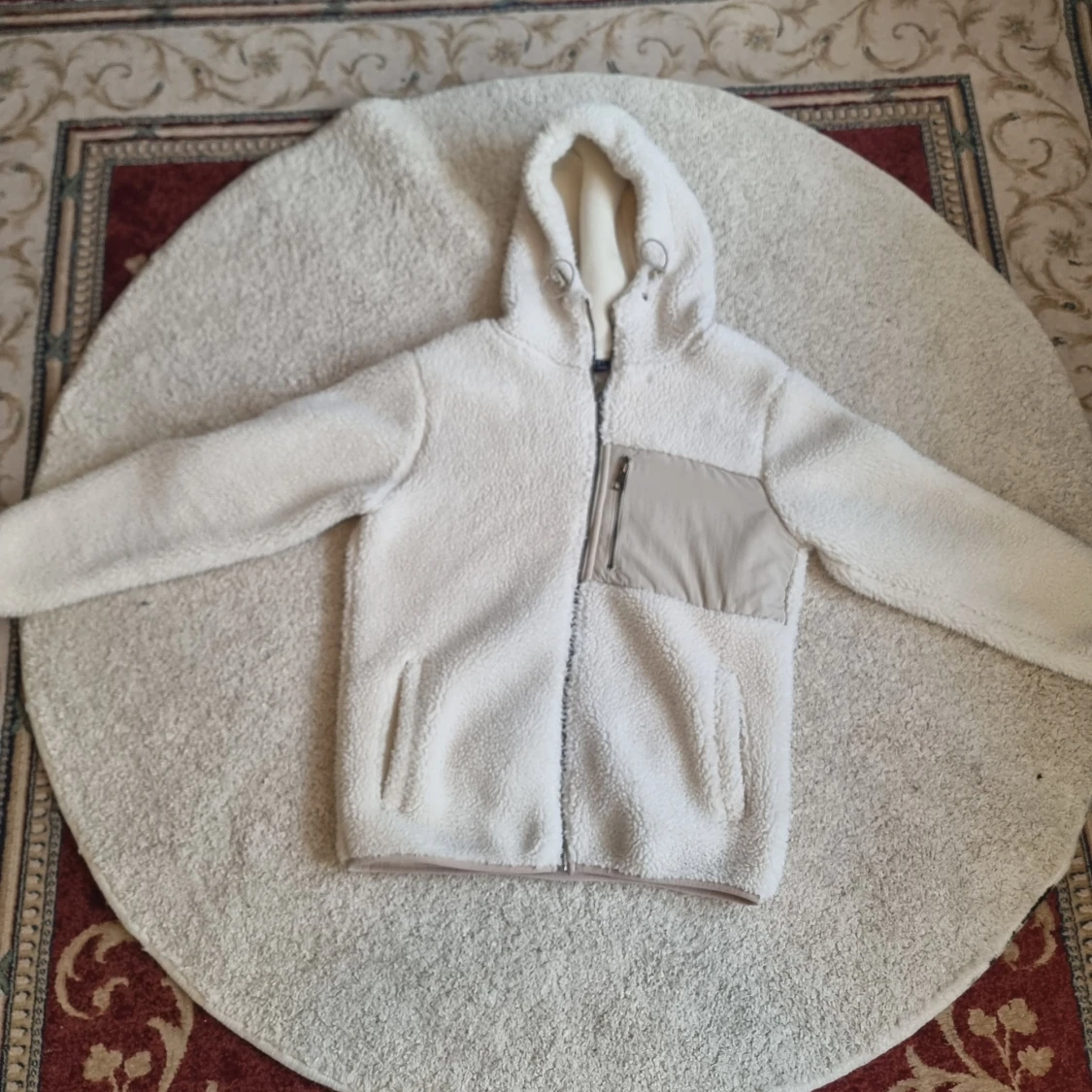 Vit teddyjacka från SMOG