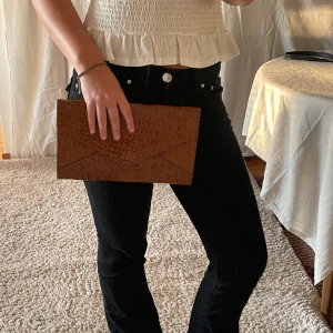 Brun kuvertväska  - Genuine leather, vintage, made in Italy och liten 