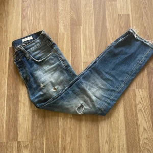 AllSaints - jeans - Säljer ett par allsaints jeans. Skick 7-10. Otroligt lågt pris!!! 