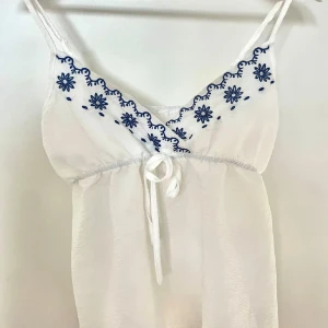 Söt topp - Fint linne från shein som jag inte har använt nån gång❤️ kom privat för frågor 