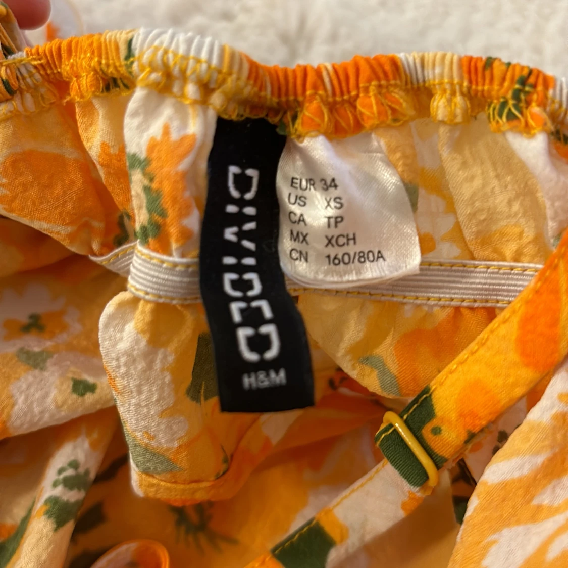 Blommig topp från H&M Divided - 92