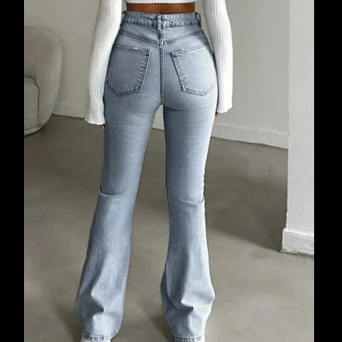 Ljusblå bootcut jeans - 90