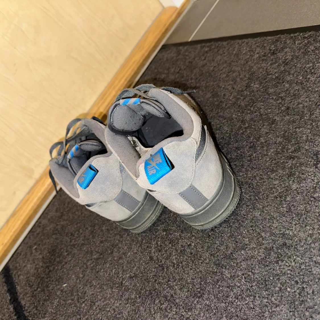 Nike Air Force 1 LowCut Out Swoosh Grey (vintage) - 92