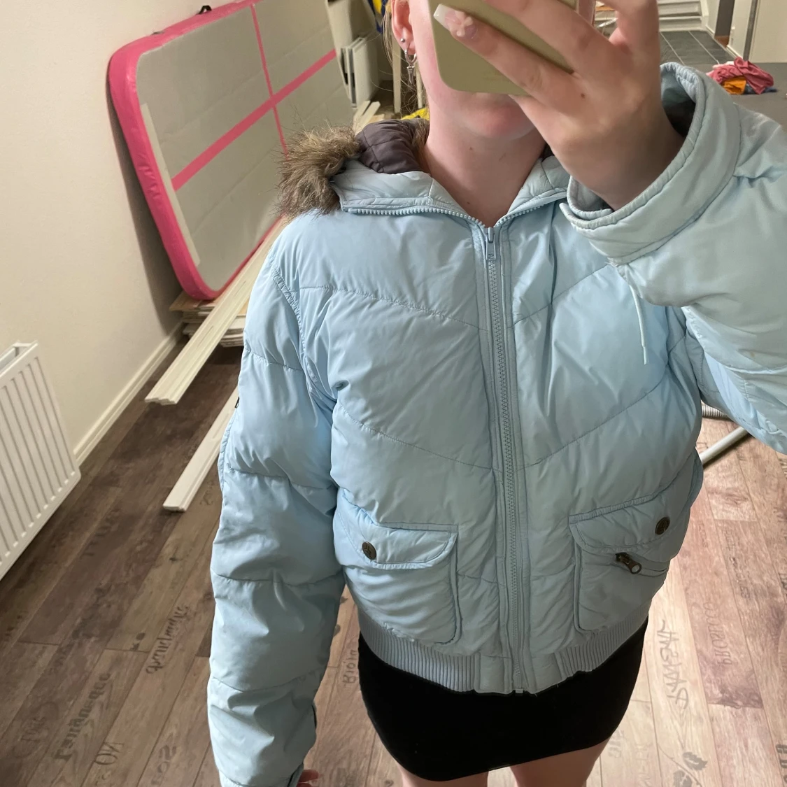 Ljusblå pufferjacka från Dgate