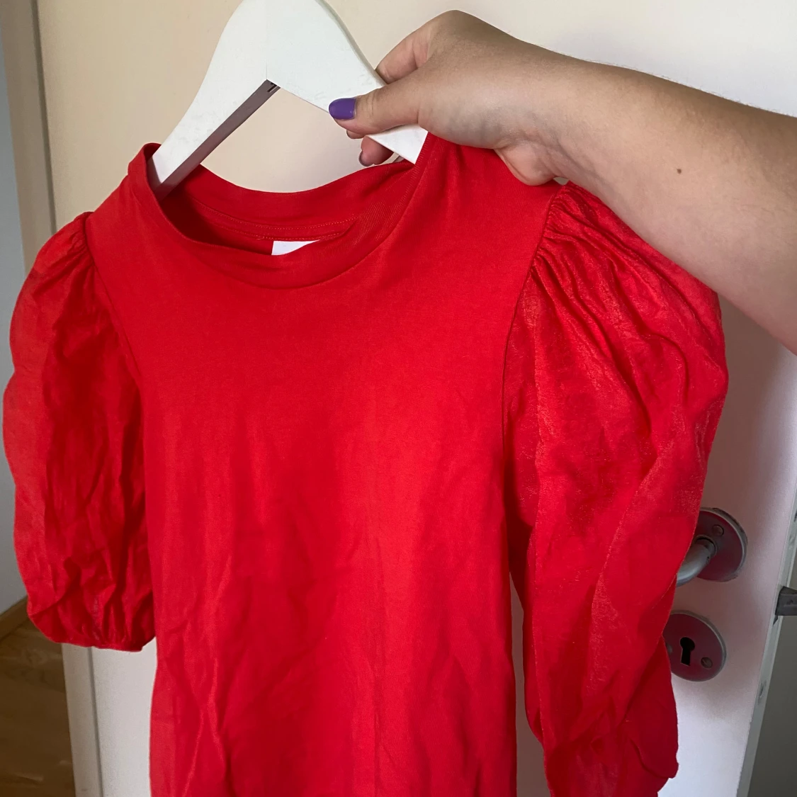 Röd puffärmad tröja❤️ - 90