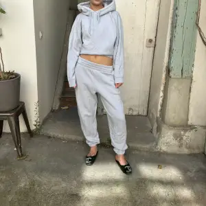 Så fin alexander wang tracksuit. Andvänd men bra skick Köpt för 5000kr  