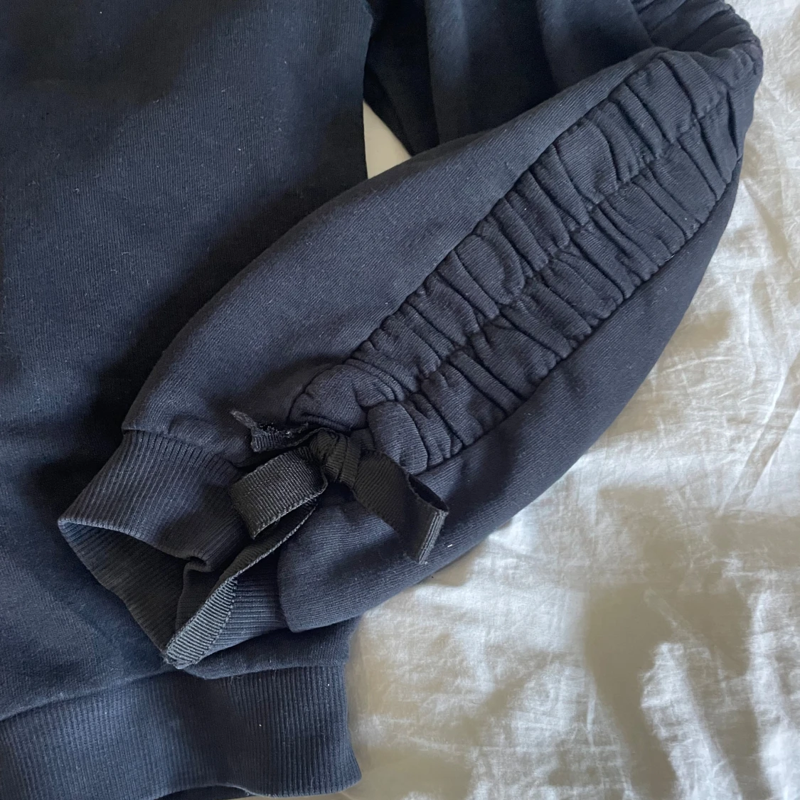 Svart sweatshirt - 90