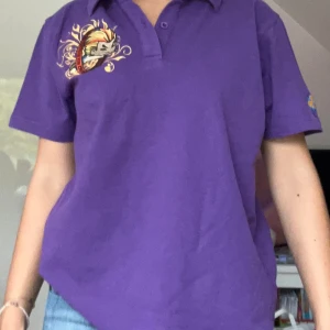 Oversized cool lila T-shirt  - Vardags tröja 