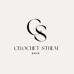 Crochet STHLM Bags - Hej vi har börjat sälja trendiga väskor till bra priser. Vi virkar dessa på beställning utifrån kundens val. Man får själv välja färg och färg på kedja. Men storleken är förbestämmd eftersom att priset beror på storleken. Priset är  utan frakt så frakt kommer att tillkomma då vi vet hur mycket frakten blir för väskan.Vid andra frågor eller funderingar kan ni höra av er.💕