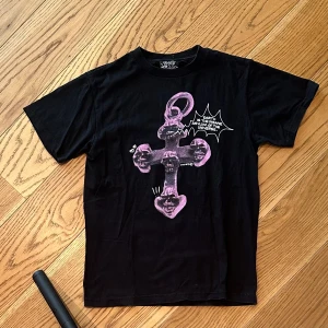 life is unfair tee - för liten för mig