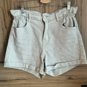 Jeans shorts M. Helt nya